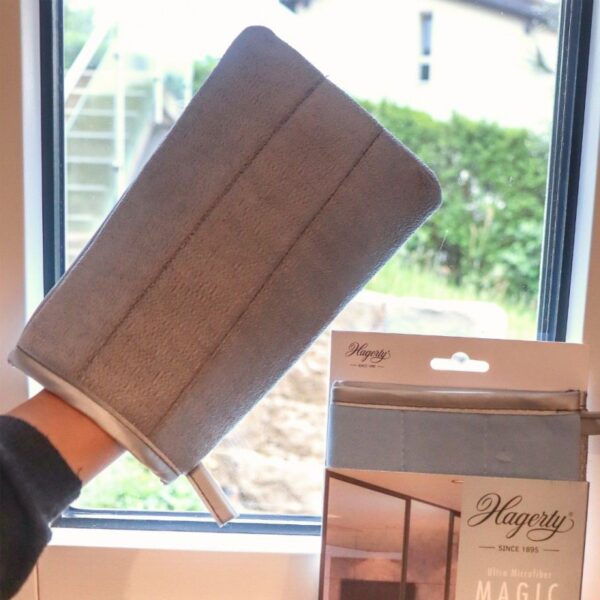 Hagerty Magic Microfaser-Glove zum Reinigen von Glasoberflächen und Spiegeln