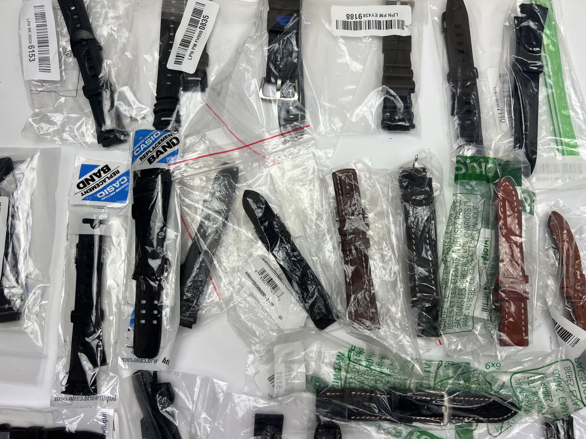 Hirsch Konvolut aus 22 Armbändern und 1 Schließe - Image 4