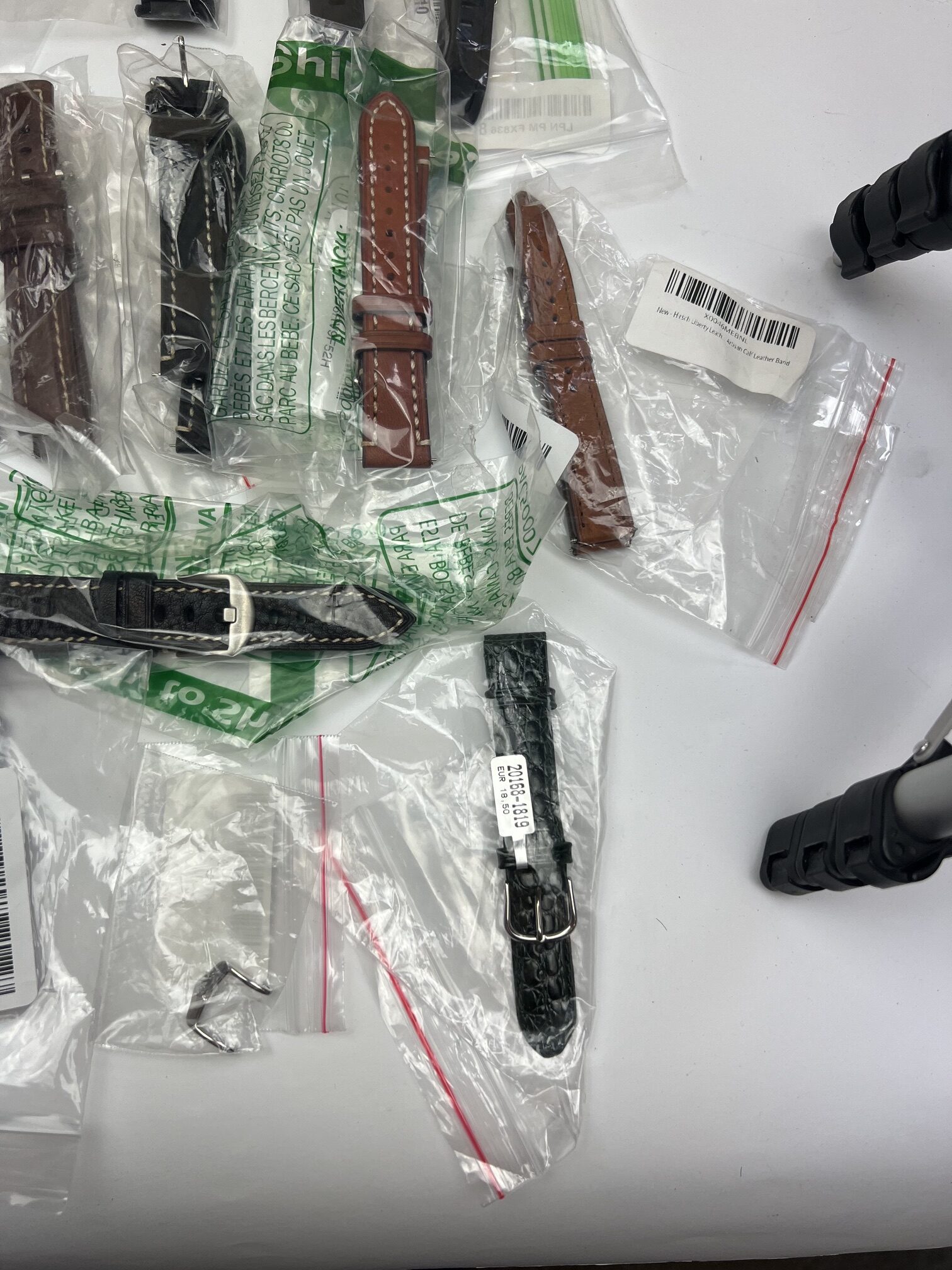 Hirsch Konvolut aus 22 Armbändern und 1 Schließe - Image 11