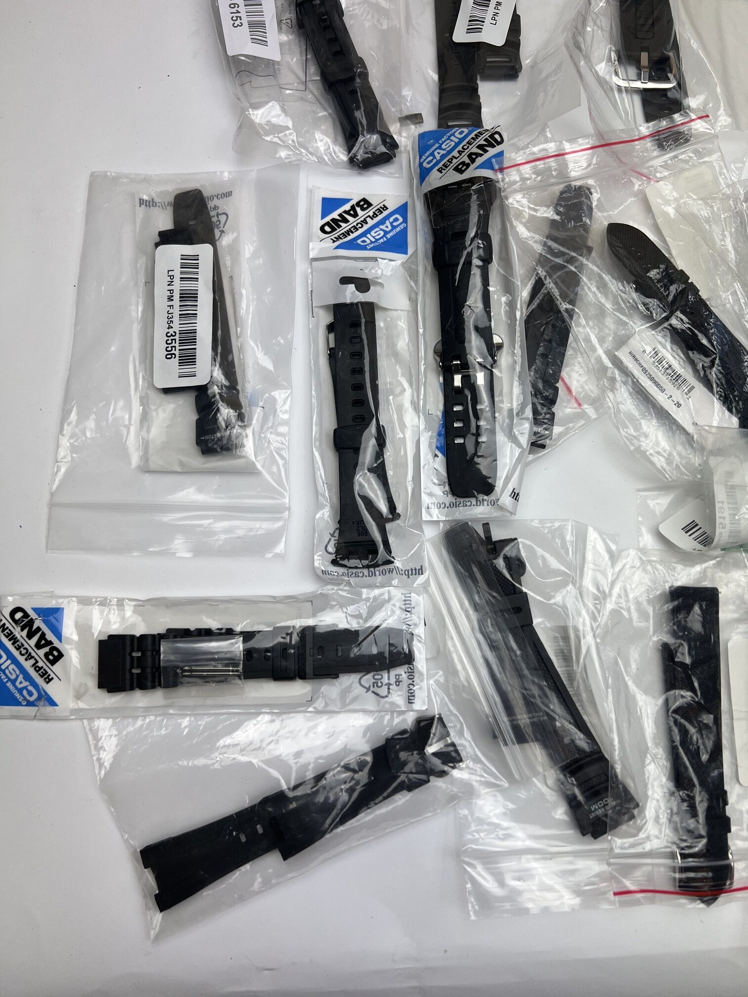 Hirsch Konvolut aus 22 Armbändern und 1 Schließe - Image 10