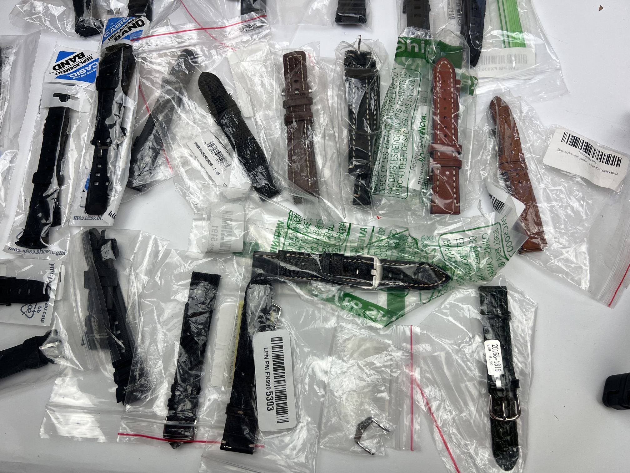 Hirsch Konvolut aus 22 Armbändern und 1 Schließe - Image 6